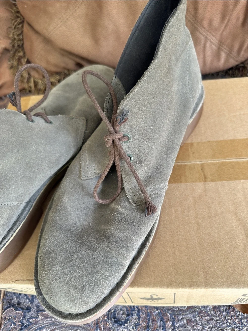 Clarks Men's Suede Chukka Boots in Olive Green
